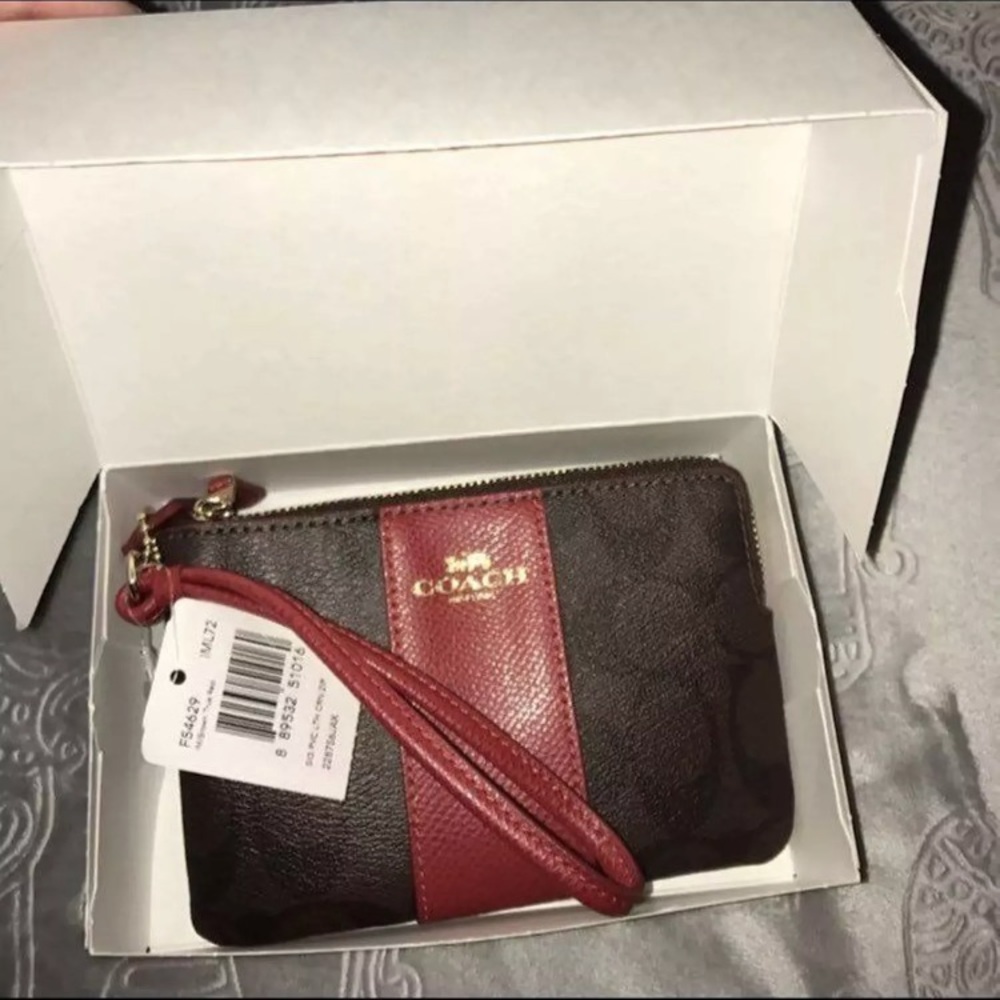 Coach wristlet - Picture 6 of 8